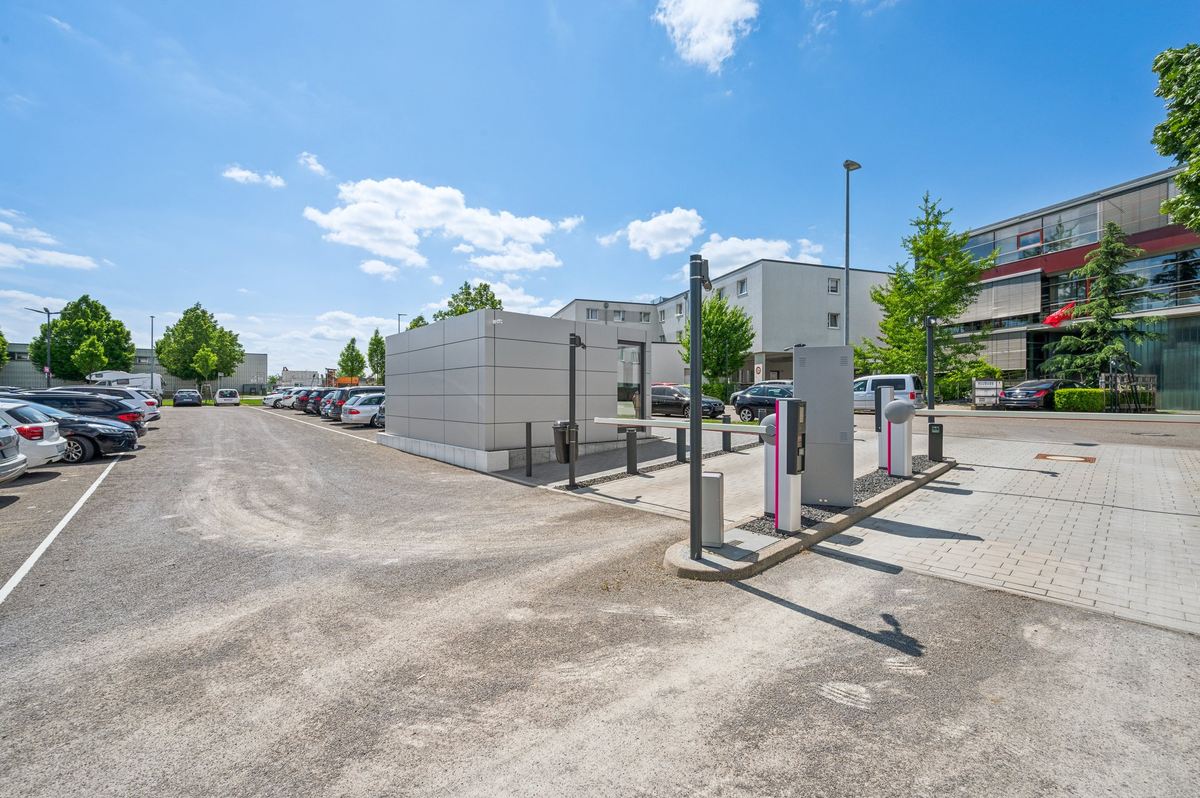Udkørslen fra parkeringspladsen i Stuttgart.